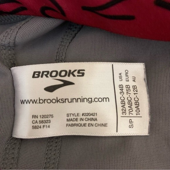 Brooks Moving Comfort Sports Bra Pink Racer Back Style 220421 Size small - Picture 4 of 6